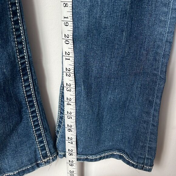 Stylish Embroidered Denim Jeans by Miss‎ Me Size 25 - Picture 9 of 9